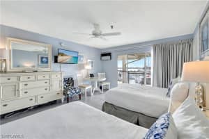 900 Broad Avenue, Naples, FL 34102 - MLS#226007753