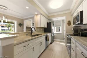 1155 Sandpiper Street, Naples, FL 34102 - MLS#226007763