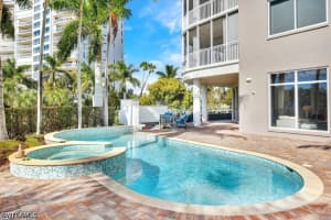 13675 Vanderbilt Drive, Naples, FL 34110 - MLS#226007844