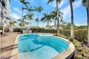 13675 Vanderbilt Drive, Naples, FL 34110 - MLS#226007844