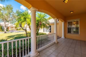 28329 Moray Drive, Bonita Springs, FL 34135 - MLS#226007869