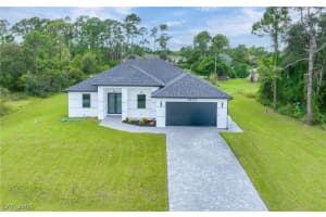 3809 Sunset Rd, Lehigh Acres