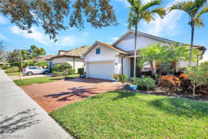 7460 Blackberry Drive, Naples, FL 34114 - MLS#226007913