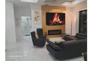 420 Chiquita Boulevard, Cape Coral, FL 33993 - MLS#226007916