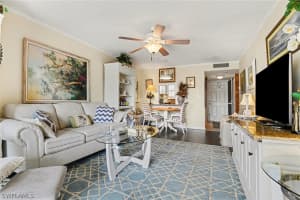 200 Forest Lakes Boulevard, Naples, FL 34105 - MLS#226007940