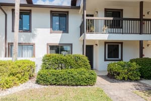 600 Misty Pines Circle, Naples, FL 34105 - MLS#226007951