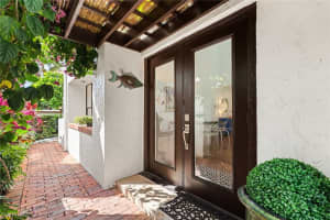 515 Bay Villas Lane, Naples, FL 34108 - MLS#226007992