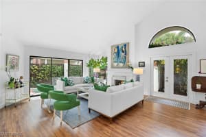 515 Bay Villas Lane, Naples, FL 34108 - MLS#226007992