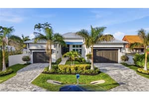 1159 Cypress Woods Dr, Naples