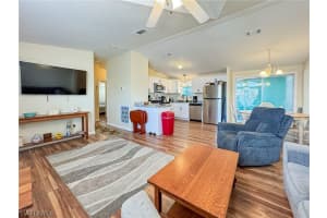 123 Cortez Way, Fort Myers Beach, FL 33931 - MLS#226008016