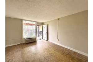 2555 9th Street, Naples, FL 34103 - MLS#226008037