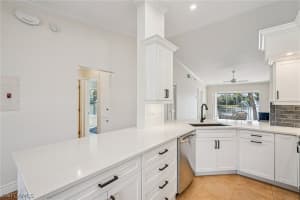 828 Gulf Pavilion Drive, Naples, FL 34108 - MLS#226008045