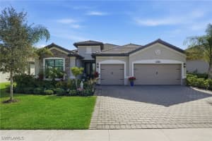 1384 Birdie Dr, Naples