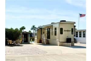 564 Cattleya Refuge 564, Naples