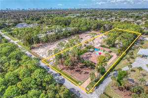 2401 Coach House Lane, Naples, FL 34105 - MLS#226008066