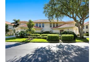 1051 Egrets Walk Cir 7-201, Naples