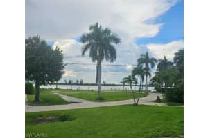 4567 Riverside Drive, Fort Myers, FL 33905 - MLS#226008175