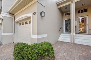 1665 Winding Oaks Way, Naples, FL 34109 - MLS#226008185