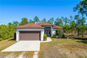 4832 18th St Ne, Naples