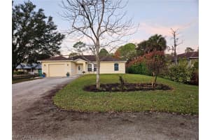 521 18th Street, Naples, FL 34117 - MLS#226008231