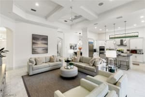 7509 Lantana Circle, Naples, FL 34119 - MLS#226008255