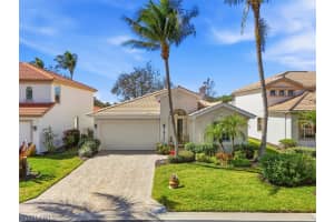 28210 Robolini Court, Bonita Springs, FL 34135 - MLS#226008257