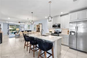 14683 Edgewater Circle, Naples, FL 34114 - MLS#226008274