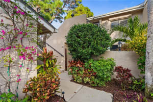 15470 Cedarwood Lane, Naples, FL 34110 - MLS#226008285