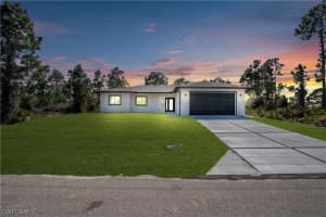 1142 Dutchess St E, Lehigh Acres