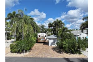 5958 Brightwood Drive, Fort Myers, FL 33905 - MLS#226008324