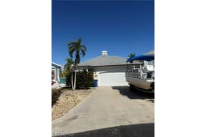 6062 Waterway Bay Drive, Fort Myers, FL 33908 - MLS#226008329