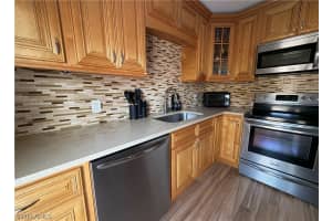 550 Broad Avenue, Naples, FL 34102 - MLS#226008332