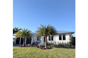 2393 Longboat Dr, Naples