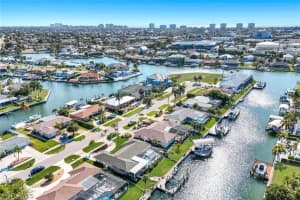 1160 Martinique Court, Marco Island, FL 34145 - MLS#226008336