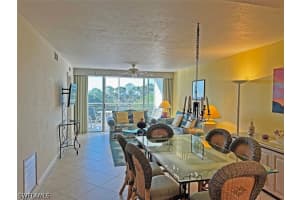 15191 Cedarwood Lane, Naples, FL 34110 - MLS#226008339