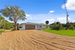548 Boulder Drive, Sanibel, FL 33957 - MLS#226008367