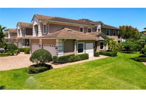 4752 STRATFORD Court, Naples, FL 34105 - MLS#226008377