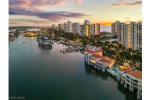 4500 Gulf Shore Boulevard, Naples, FL 34103 - MLS#226008388