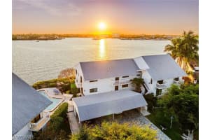 1302 CHESAPEAKE Avenue, Naples, FL 34102 - MLS#226008397