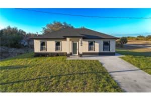 2500 72nd St W, Lehigh Acres