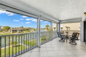 908 Collier Court, Marco Island, FL 34145 - MLS#226008465