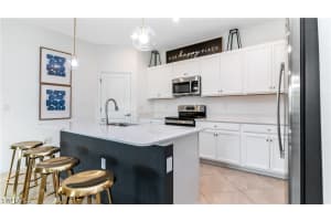 2425 Orchard Street, Naples, FL 34120 - MLS#226008466