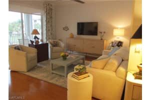 7525 Stoneybrook Drive, Naples, FL 34112 - MLS#226008469