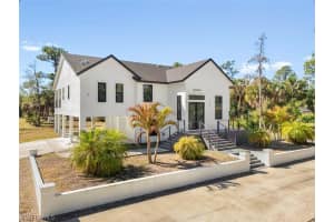 240 33rd Avenue, Naples, FL 34120 - MLS#226008483