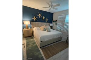 425 Cove Tower Dr 703, Naples, FL 34110 - MLS#226008522