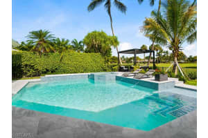 695 Wedge Drive, Naples, FL 34103 - MLS#226008546