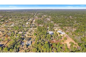  29th St SW, Naples, FL 34117 - MLS#226008555