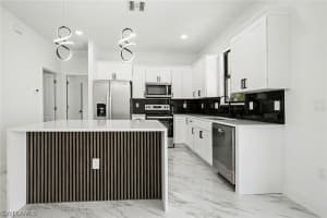 2621 59th Street, Lehigh Acres, FL 33971 - MLS#226008561