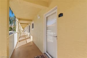 8274 Key Royal Cir 1022, Naples