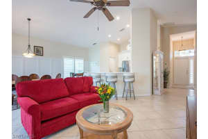 64 Glen Eagle Circle, Naples, FL 34104 - MLS#226008592